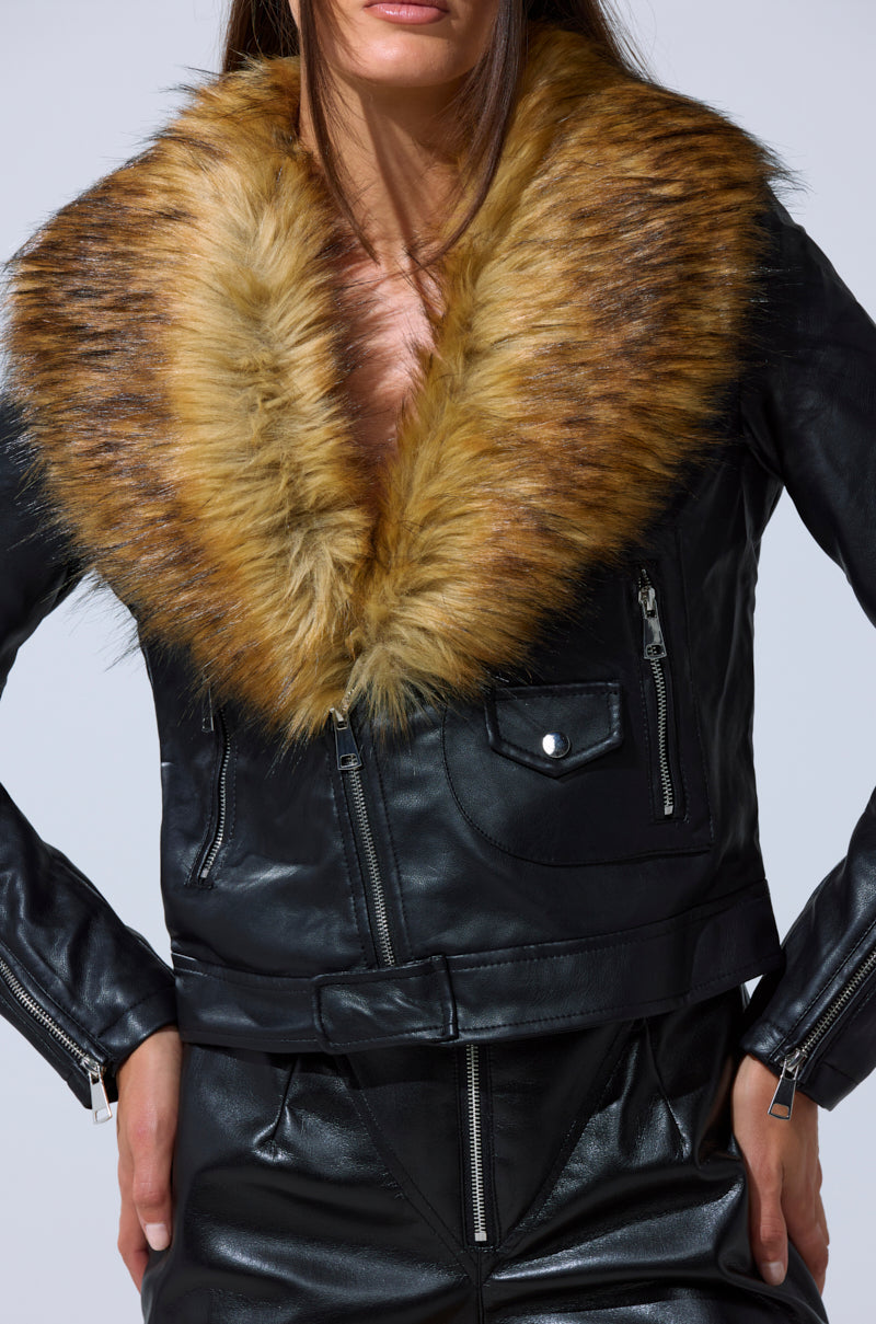 AUSSY FUR COLLAR MOTO