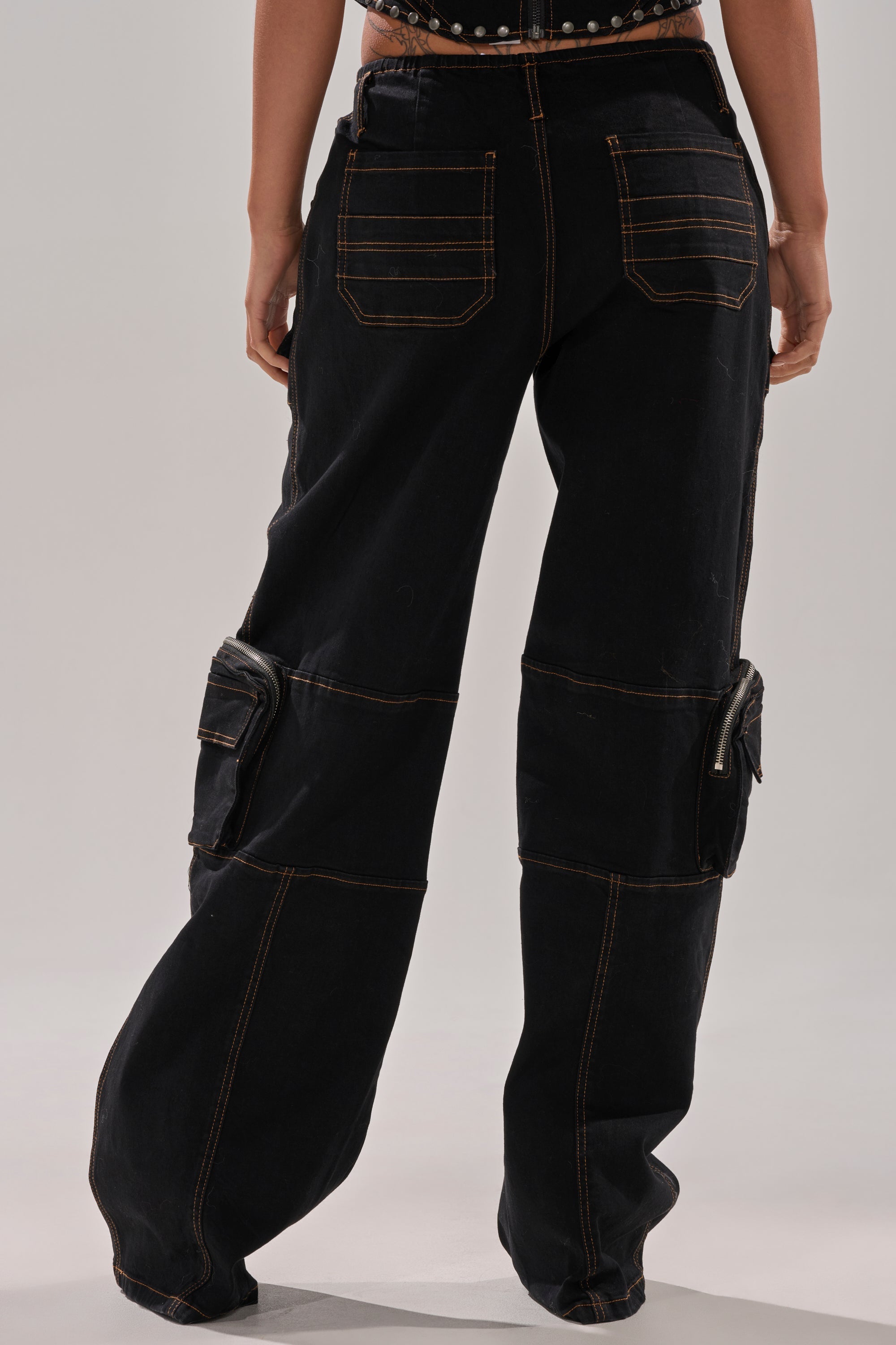 FEELING FRISKY CARGO DENIM PANT