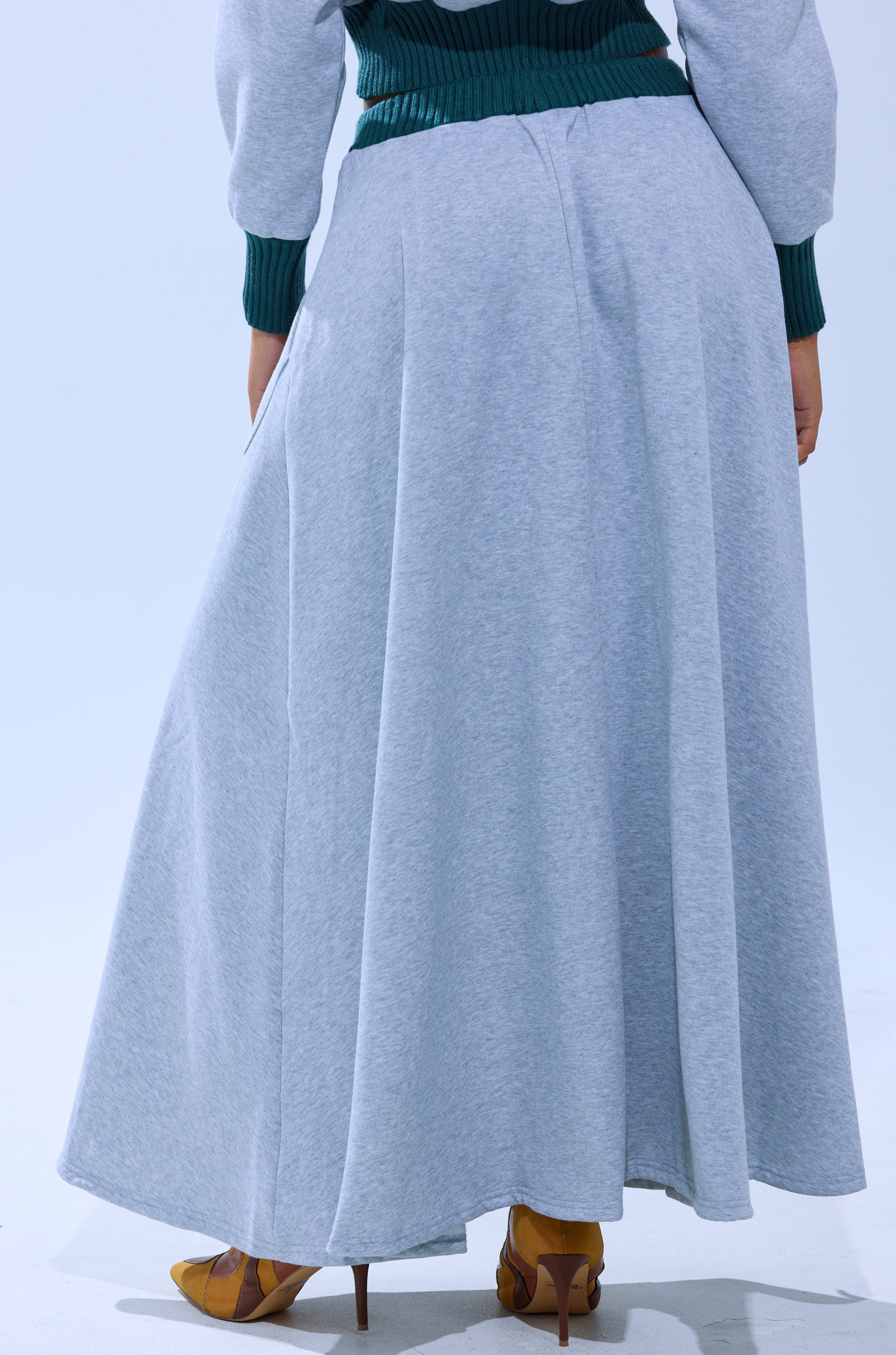 COLLEGIATE FRENCH TERRY MAXI SKIRT