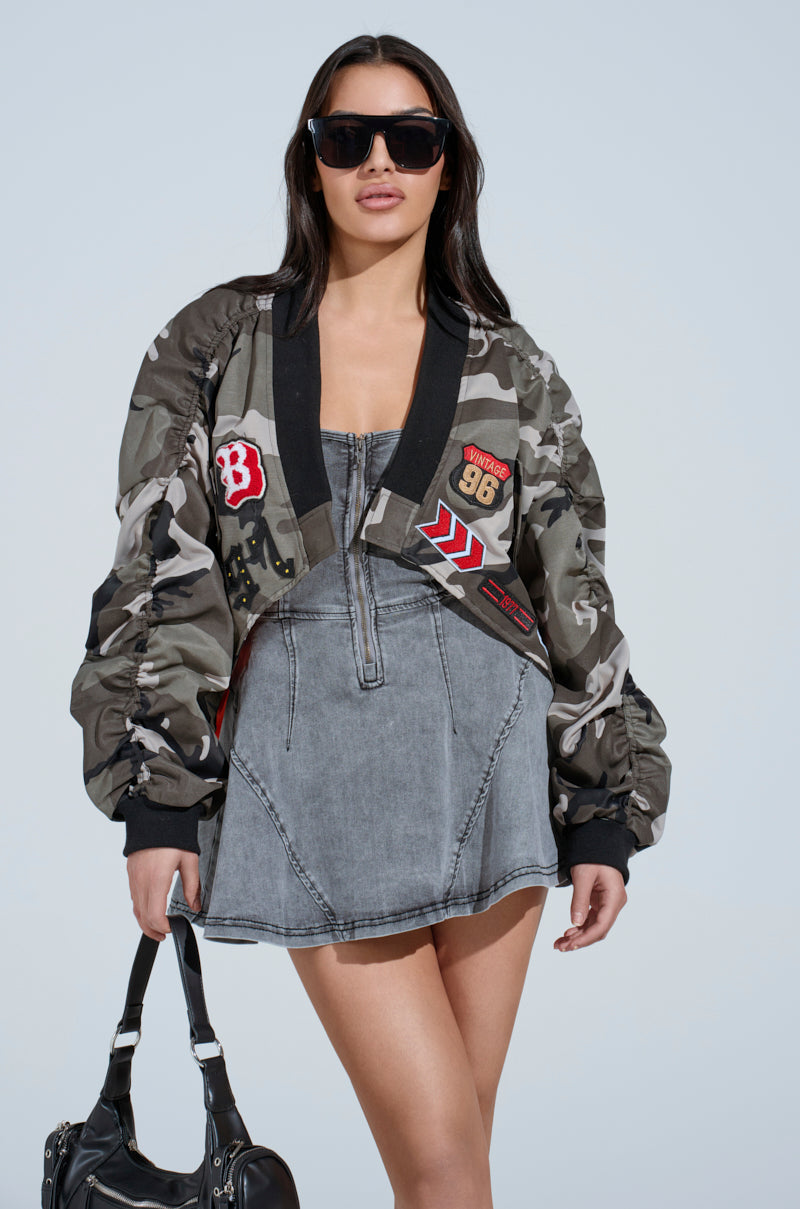 ON THE RUN CAMO SHRUG