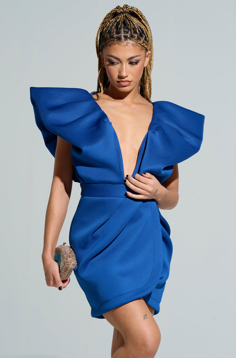 IRREPLACEABLE RUFFLE SLEEVE TULIP HEM MINI DRESS IN BLUE