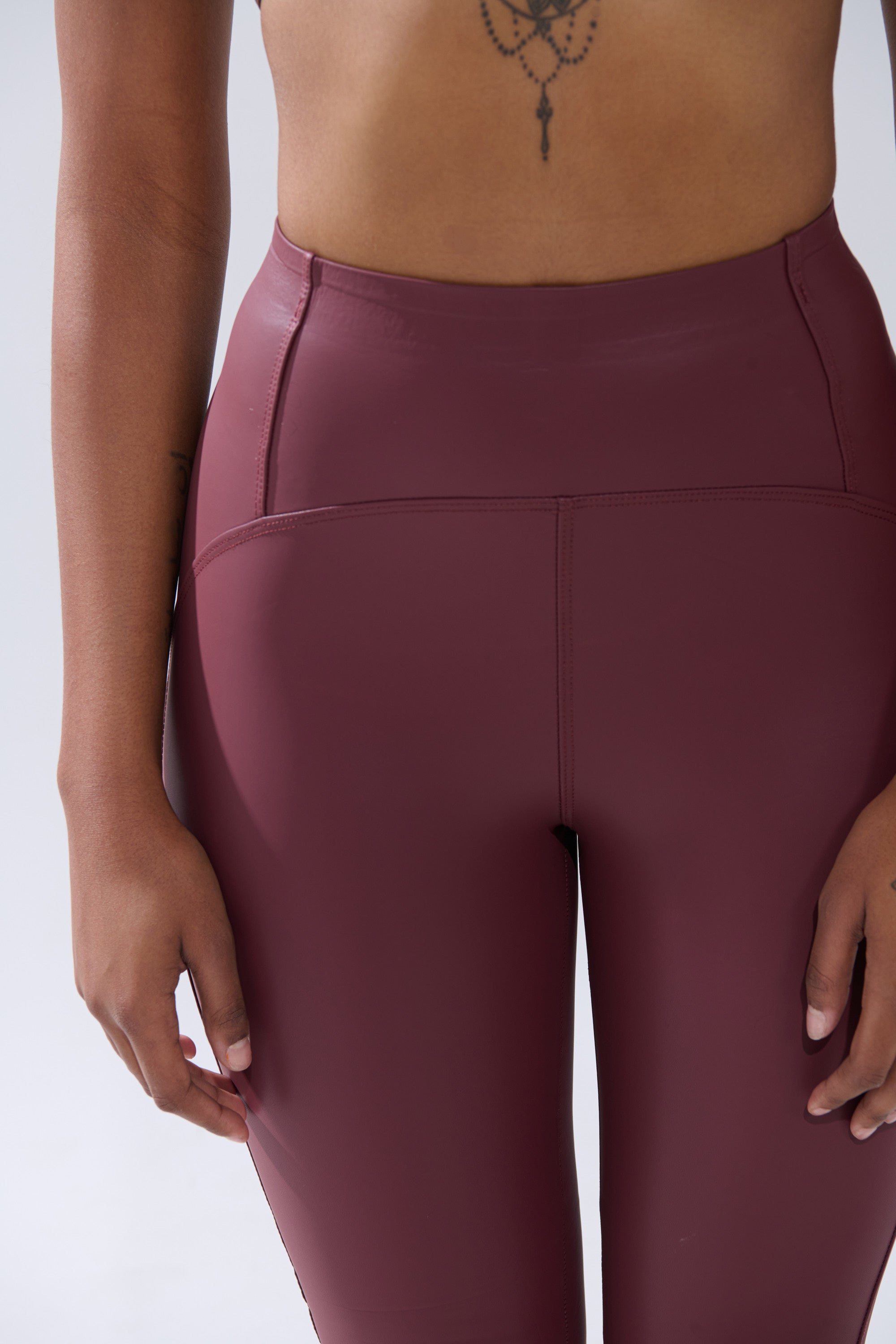 RIO HIGH RISE LEGGING WITH 4 WAY STRETCH IN OXBLOOD