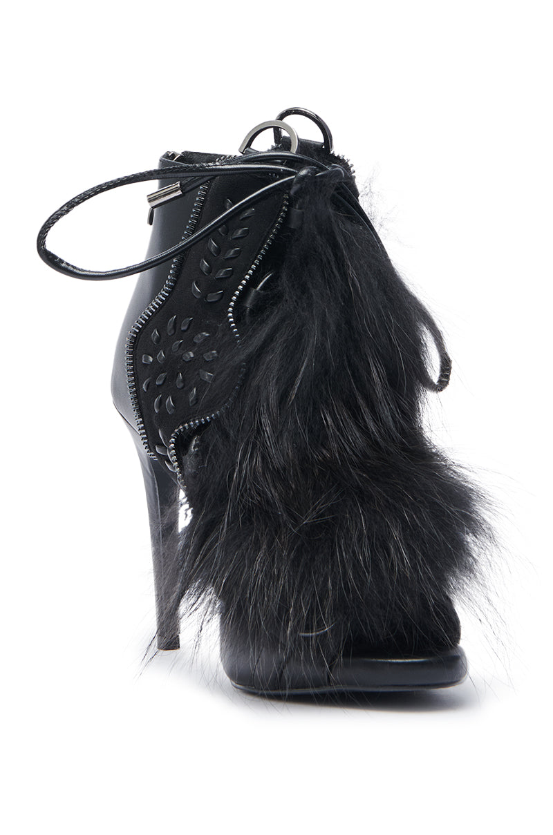 AZALEA WANG SHAINY BLACK FUR SANDAL