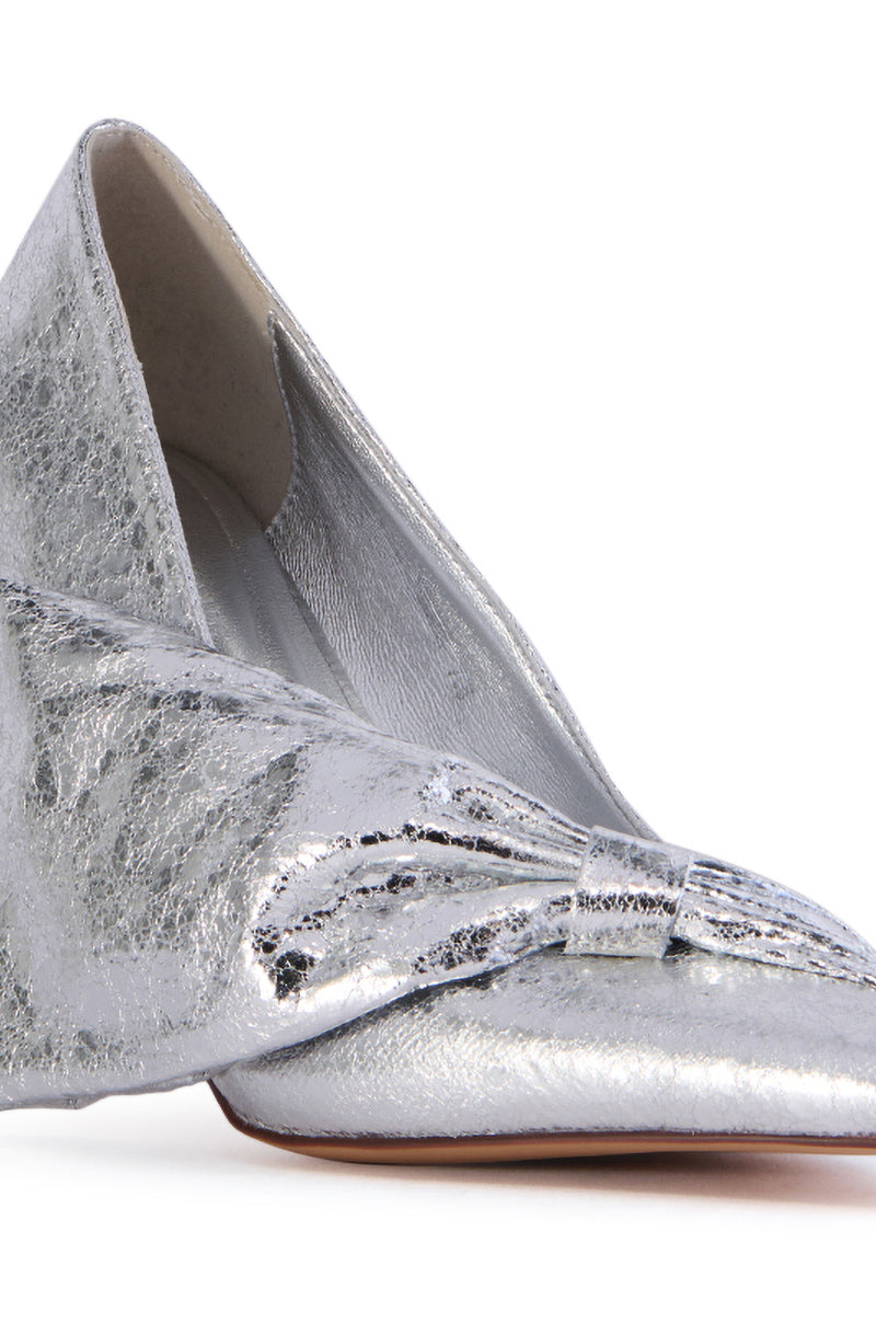 AZALEA WANG GEOVANNI SILVER FOIL LOOK PUMP