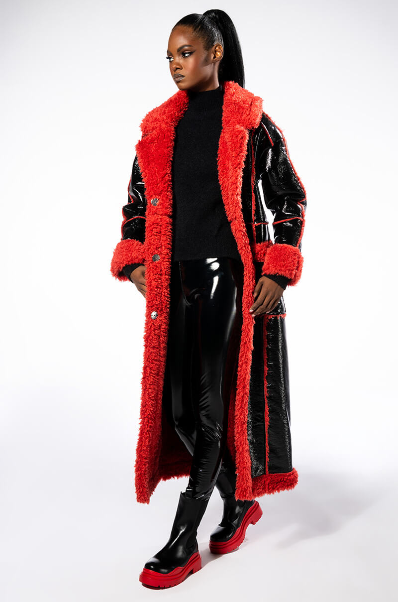 LONG PATENT TRENCH COAT WITH FUR TRIM