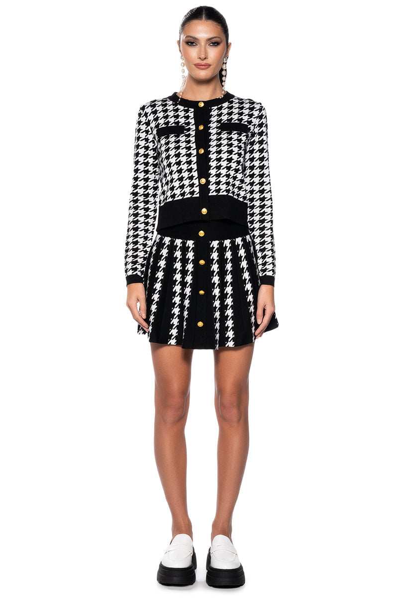 DUTCHESS PLEATED KNIT MINI SKIRT