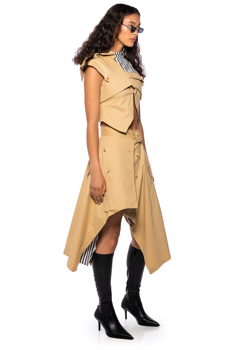 FALL FORWARD CROP SLEEVELESS TRENCH VEST