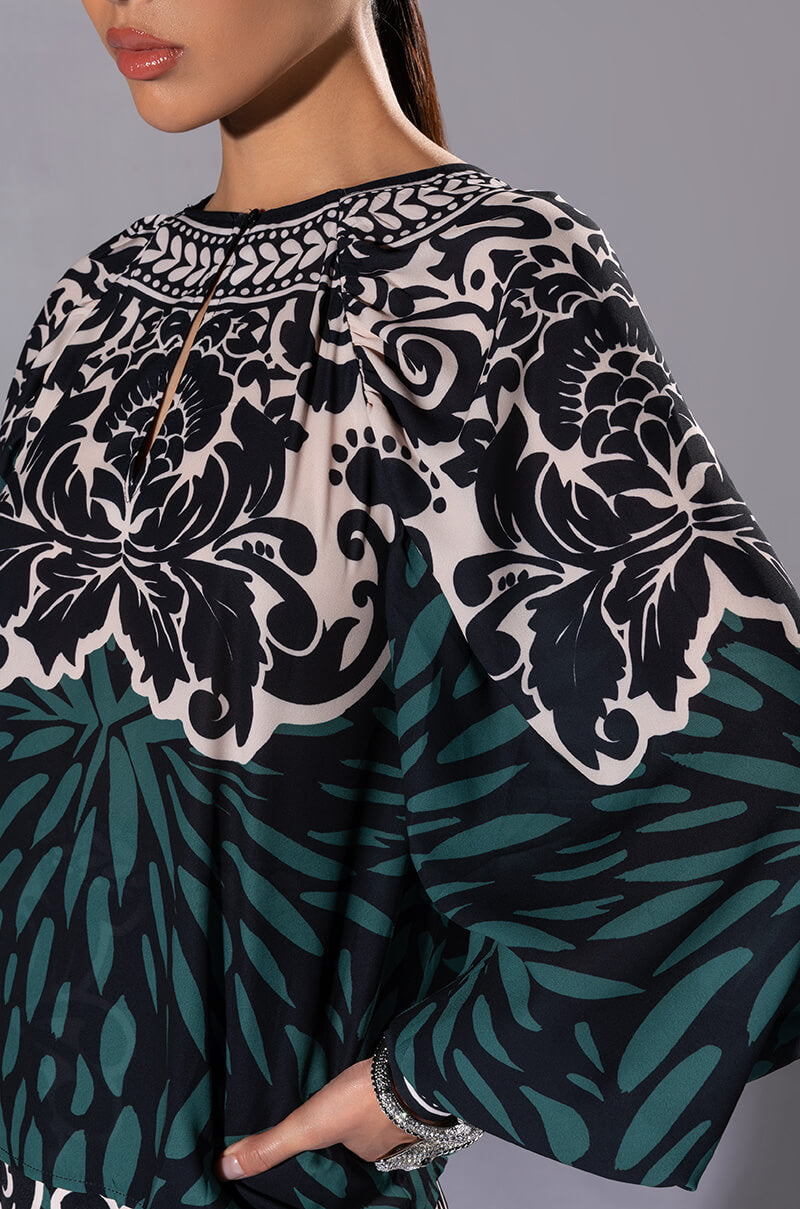 LATER BABY PRINTED BLOUSE AND SKORT SET