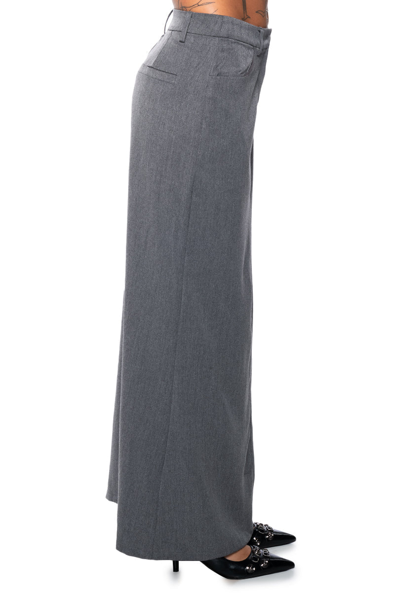 MINIMAL ELEGANCE WOVEN MAXI SKIRT