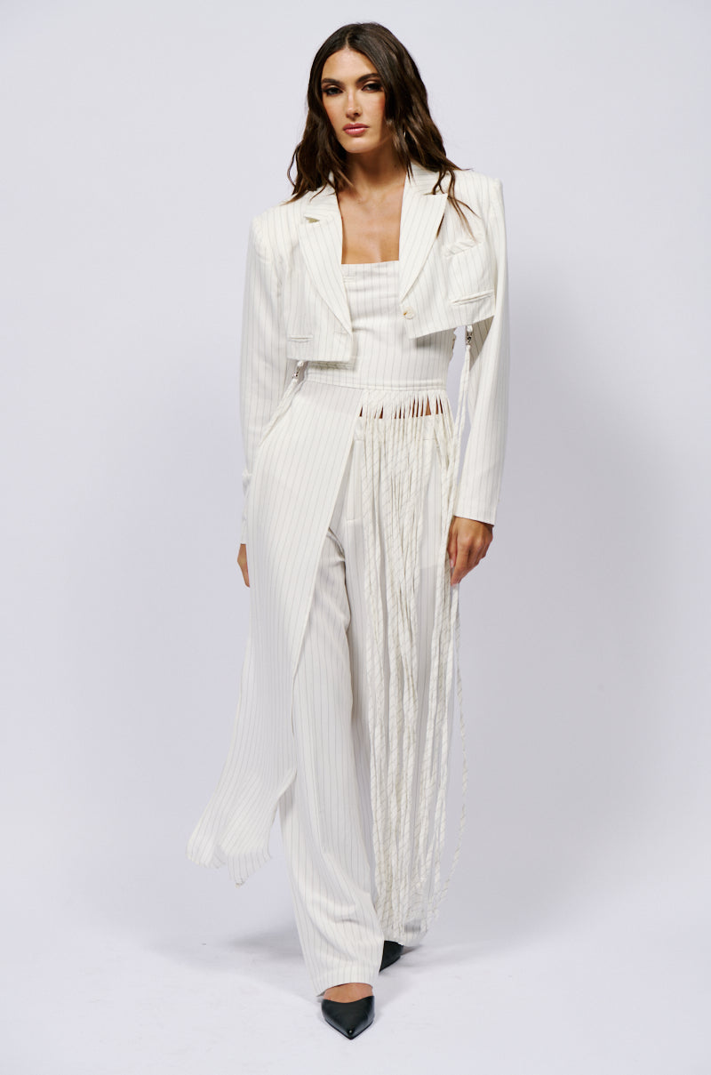 OVER THE TOP ELONGATED TANK IN WHITE